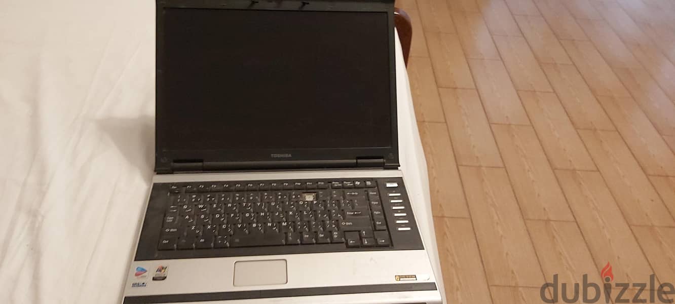 توشيبا Satellite M70_340 1