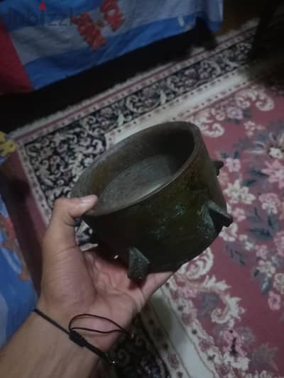 هون أثرى للبيع