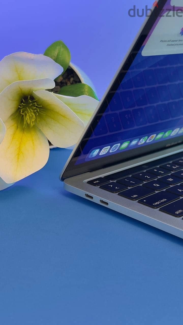 Macbook pro m2 2