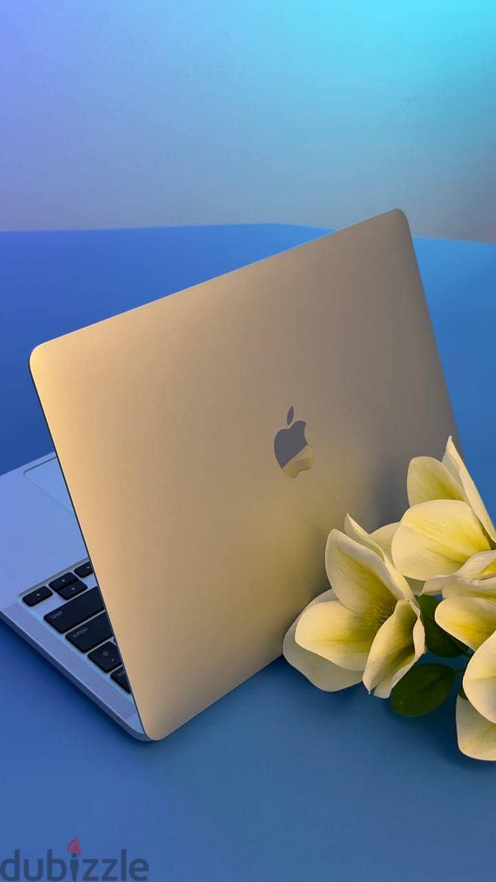 Macbook pro m2 4
