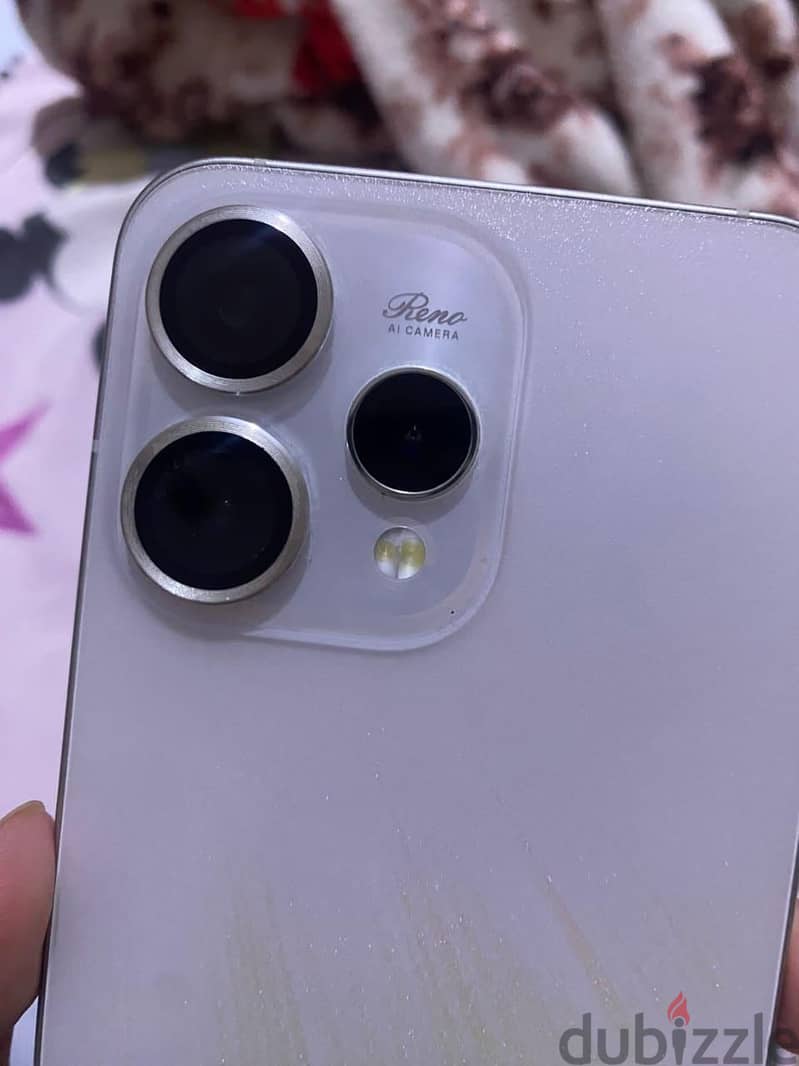 OPPO Reno 15 3