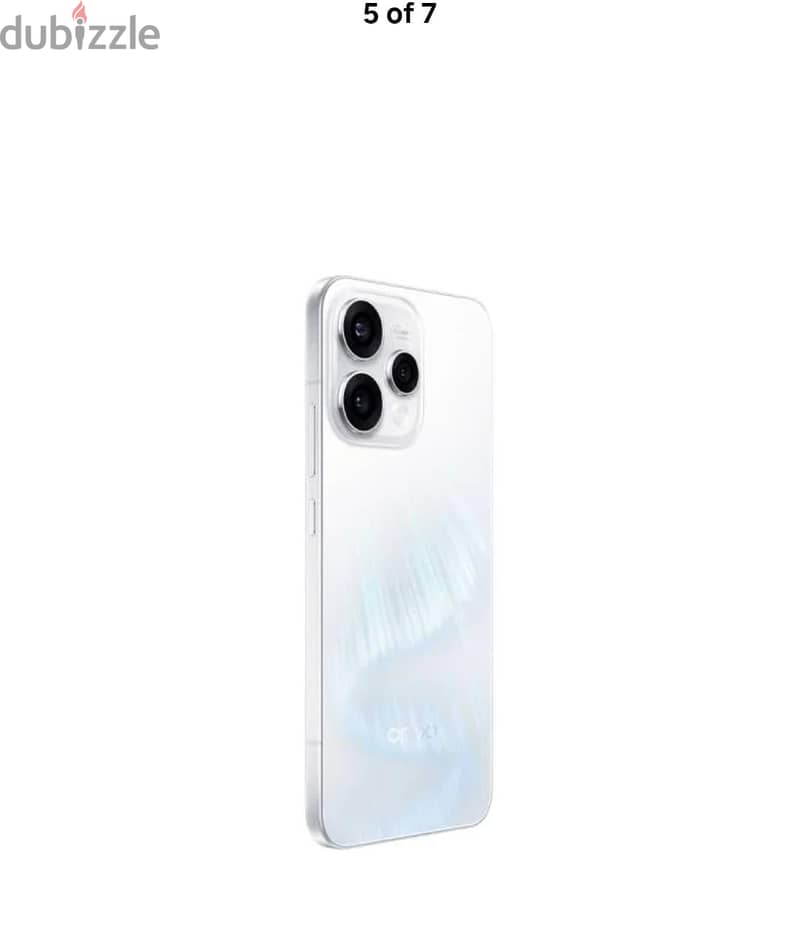 OPPO Reno 15 4