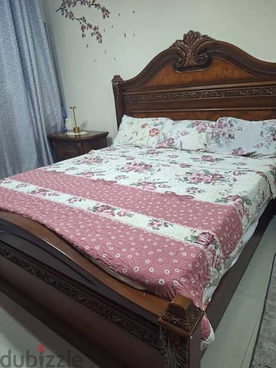 غرفه نم ذان عموله. That bedroom is a commission