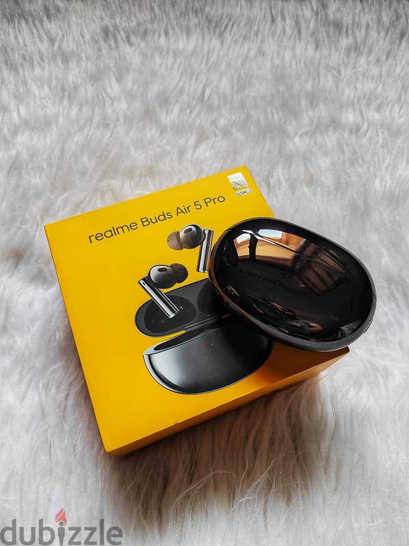 Realme Buds Air 5 Pro 1