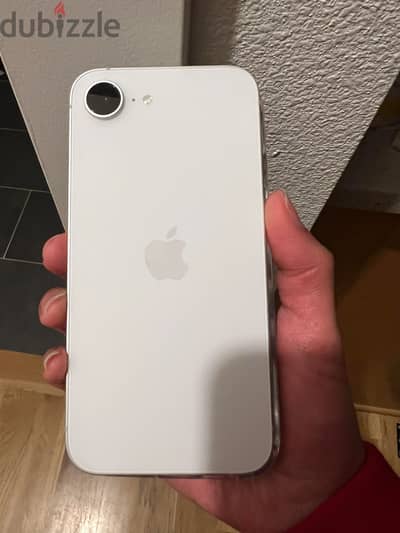 Apple - iPhone 16e