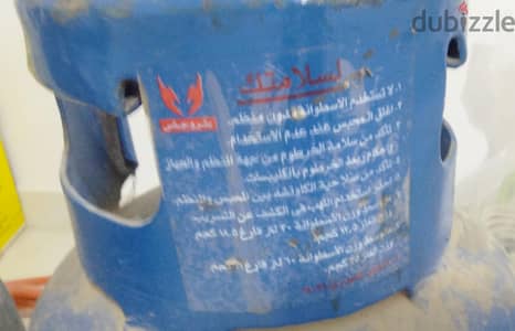 عدد ٢ أنبوبة بوتاجاز فاضيه