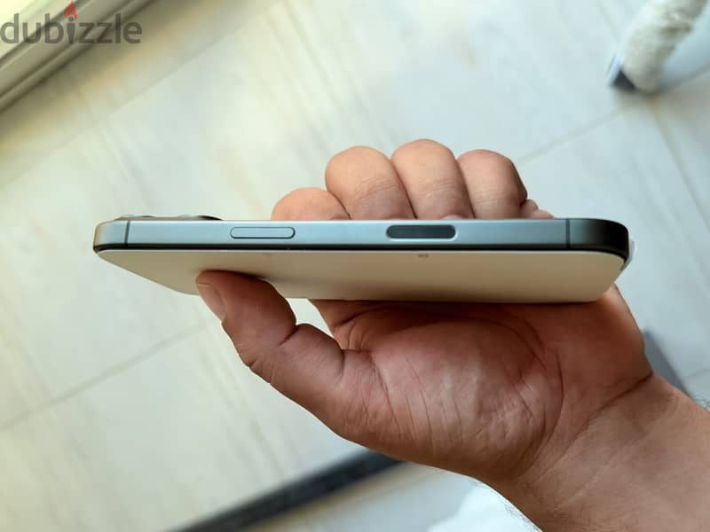 للبيع آيفون 17 كسر زيرو | iPhone 17 256G - بطارية 100% 4