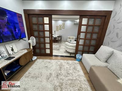 الشيخ زايد  كمباوند جنه  زايد واحد  الدور الرابع  نموذج a  مساحه شقه  ١٣٠ بحري  غير مجروحه متشطبه غير تشطيب الجهاز  مطلوب ٦مليون ١٠٠  والتنازل في الجه