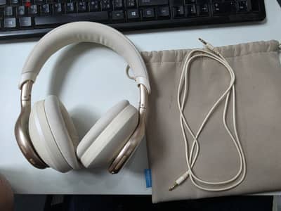 سماعات Anker Soundcore Space One مستعملة للبيع