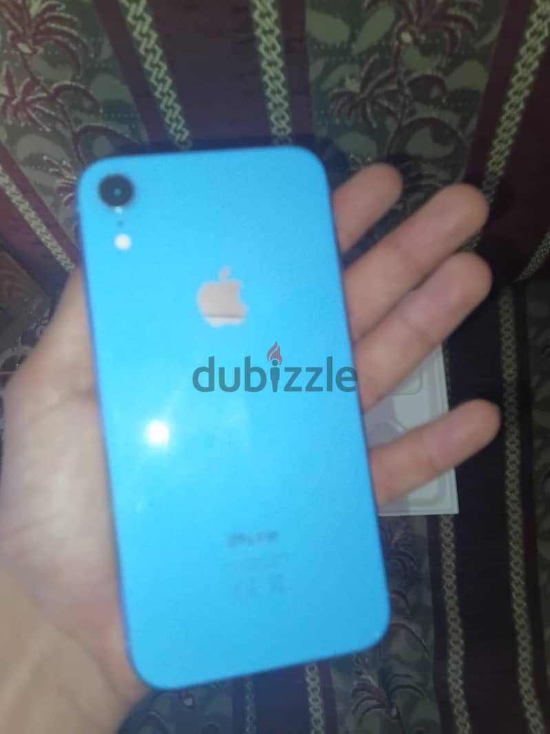 Apple - iPhone XR 1