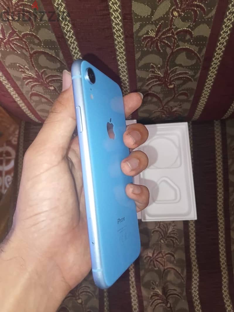 Apple - iPhone XR 3