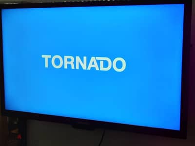 للجاديين فقط شاشه تورنادو العربي 32بوصه  LED full HD مفهاش خدشه