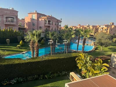 فيلا ستاند ألون للبيع في كمبوند إميرالد بارك القاهرة الجديدة موقع مميز إطلالة على البحيرة واللاندسكيب تشطيب كامل بالأثاث وبااسانسير داخلي