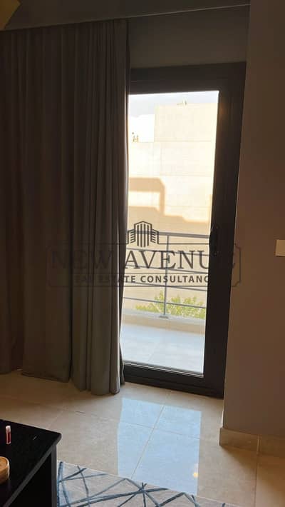 بنتهاوس متشطب بالكامل بالتكيفات و المطبخ بحري استلام فوري 3 غرف للبيع في فيفث سكوير المراسم Fifth Square Marasem