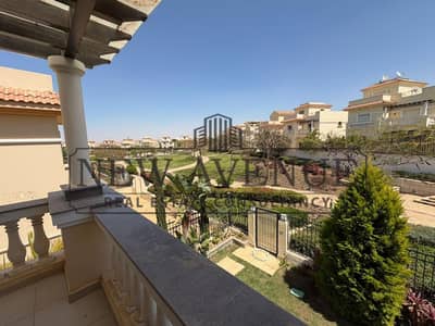 فيلا كورنر  3 غرف متشطبة تشطيب كامل تشطيب فاخر كلاسيك اقل سعر في الماركت في Hydepark