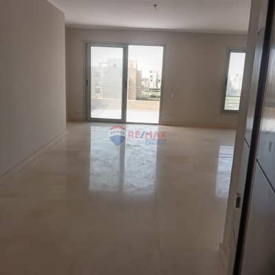 Open view apartment 220m in Palm Parks
