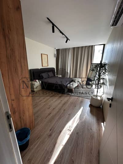 شقه متشطبة جاهزك للاستلام متشطبة بالتكيفات والمطبخ بمقدم واقساط في كمبوند lake view residence