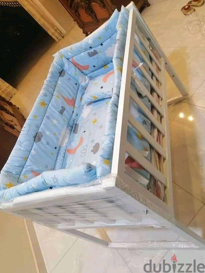 سرير اطفال 1