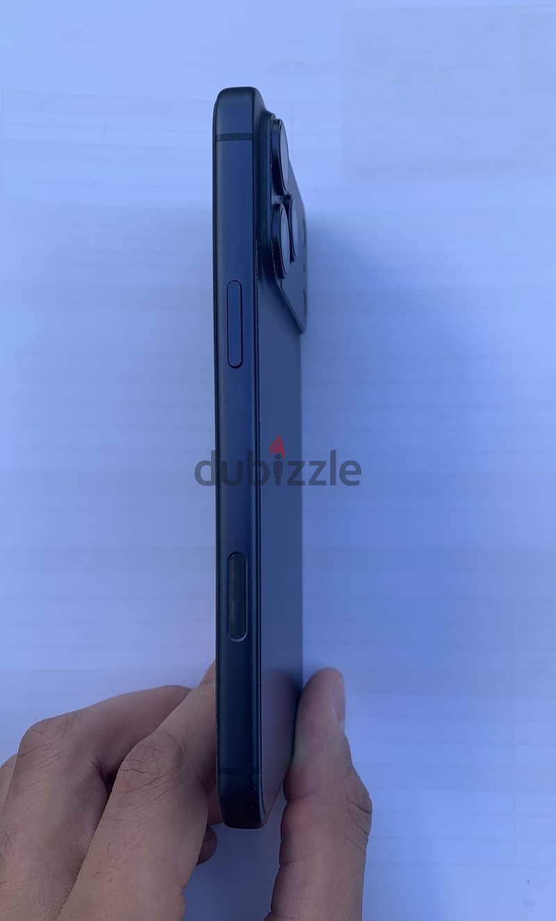 Apple - iPhone 17 Pro Max 4