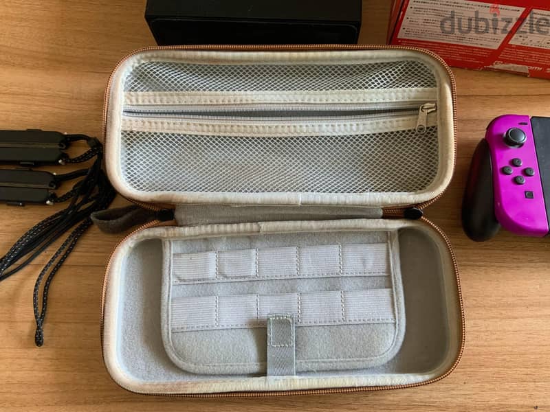Nintendo switch oledمعدل + extra joycons + Zelda Case 4