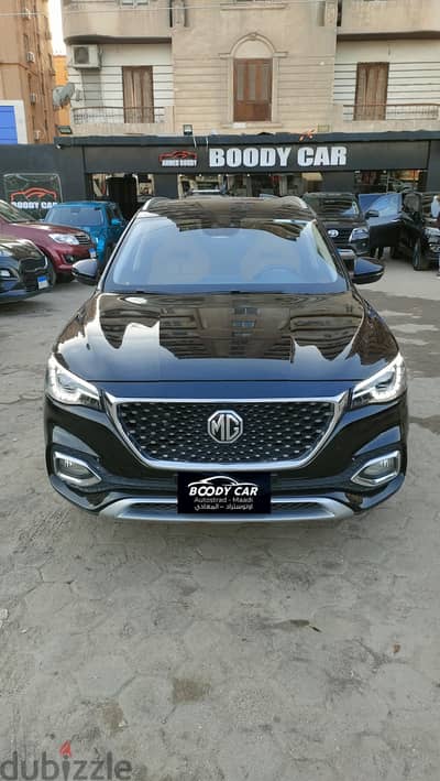 MG HS 2022