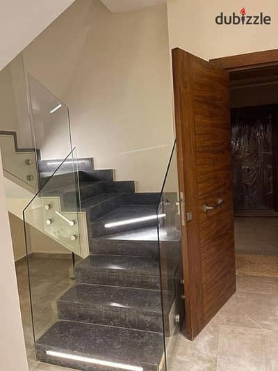 Duplex with Private Garden for Sale in Hyde Park | Below Market Price | Quick Sale