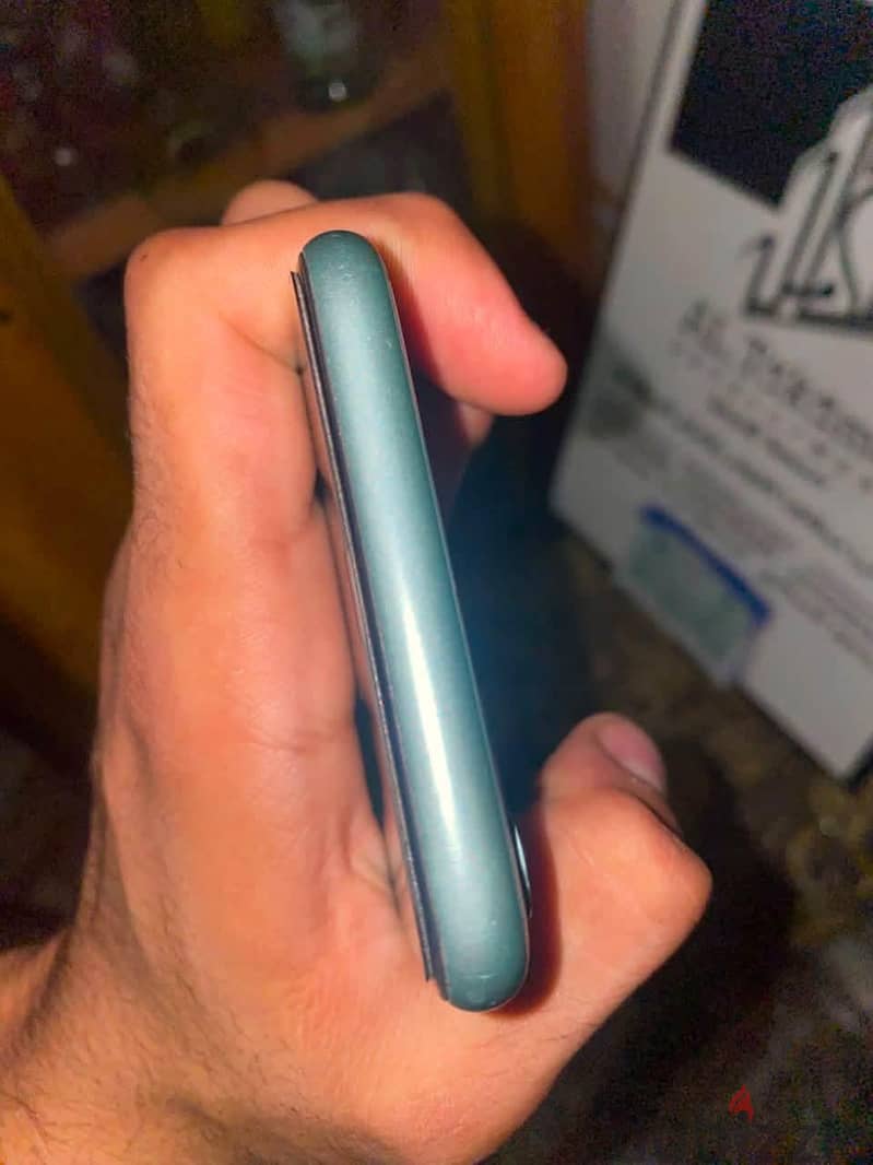 آبل - آيفون 11 3