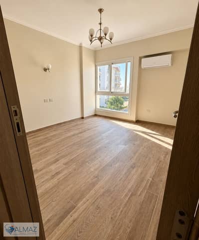 Unfurnished 158 sqm apartment for rent—including kitchen cabinetry and air conditioning—in the Mountain View iCity compound, Fifth Settlement