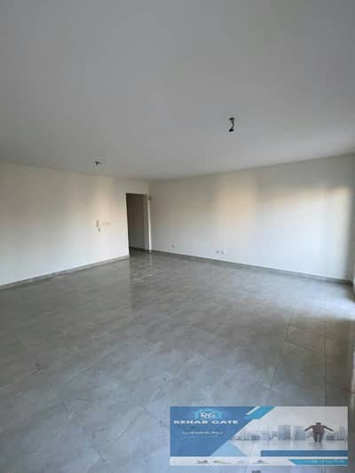 Distinctive apartment for rent in Al Rehab City   Located near the Eastern Market, Phase 7   Ready for immediate move-in  Second floor; elevator av