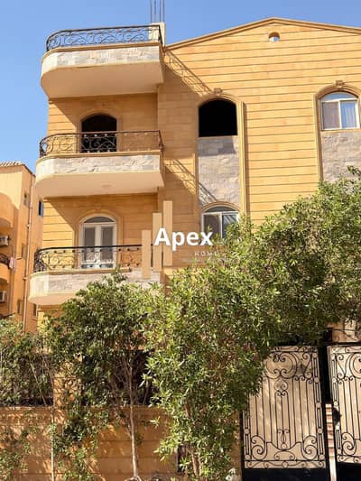 فرصة استثمارية لا تتكرر في قلب مدينة العبور، امتلك شقة أحلامك بتشطيب سوبر لوكس يجمع بين الفخامة والراحة، واستثمارك القادم يبدأ من هنا بخطوة واحدة فقط.