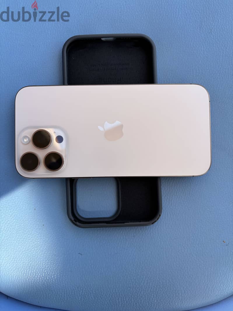 Apple - iPhone 16 Pro Max 5