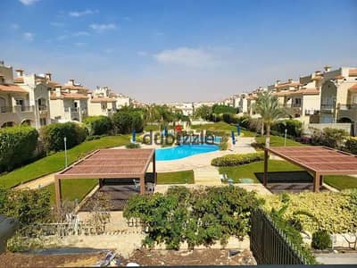 Corner townhouse villa for sale, ready to move in a prime location in Shorouk City, minutes from the Suez Road and Open Air Mall, Patio 5, La Vista.