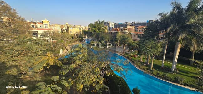 فيلا ستاندالون متشطبه الترا سوبر لوكس جاهزه للسكن لوكيشن مميز فيو جاردن للبيع في كمبوند لاروز