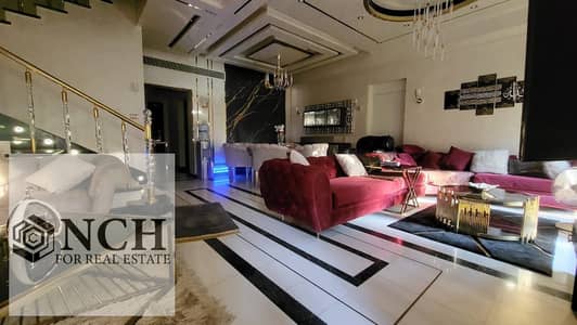 **Twin House مميز للبيع في Mivida**  فرصة مميزة للبيع داخل **Mivida**، توين هاوس بمساحة مبنية **190 متر مربع**، مقام على أرض بمساحة **310 متر مربع**،