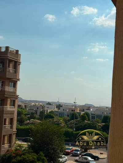 شقة 124 م للبيع بمدينتى B6 خطوات للساوث بارك والفود كورت والمركز الطبى تشطيب الترا سوبر لوكس اول سكن