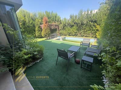 Townhouses corner For Rent in Sodic Villette     Kitchen & AC’s  private pool