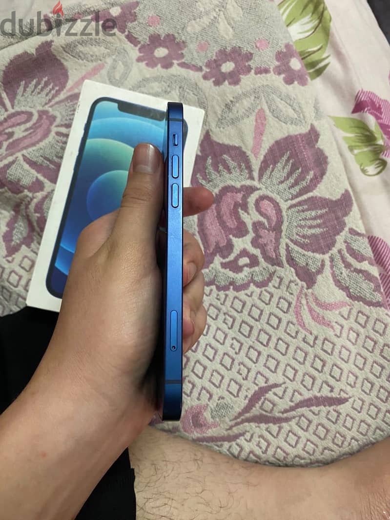 Apple - iPhone 12 2