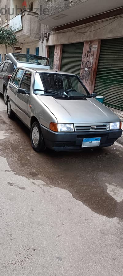 فيات أونو 2000