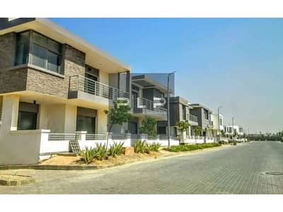 Lowest price corner villa, near delivery, prime location, for sale with payment plans in Taj City Compound