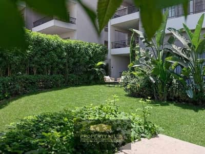 Now receive the latest duplex with two floors in a large garden overlooking the lakes next to Pyramids Hills
