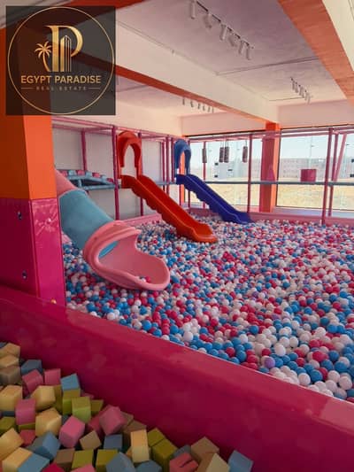  فرصة استثمارية مميزة لتأجير Kids Area في أكتوبر    موقع استثنائي – التوسعات الشمالية | محور البوليفارد  أمام Grand Heights و Mountain View  لو بتدور على موقع جاهز تبدأ فيه مشروع Kids Area فورًا، الفرصة دي تستحق اهتمامك    مساحة 350 متر  المكان مجه