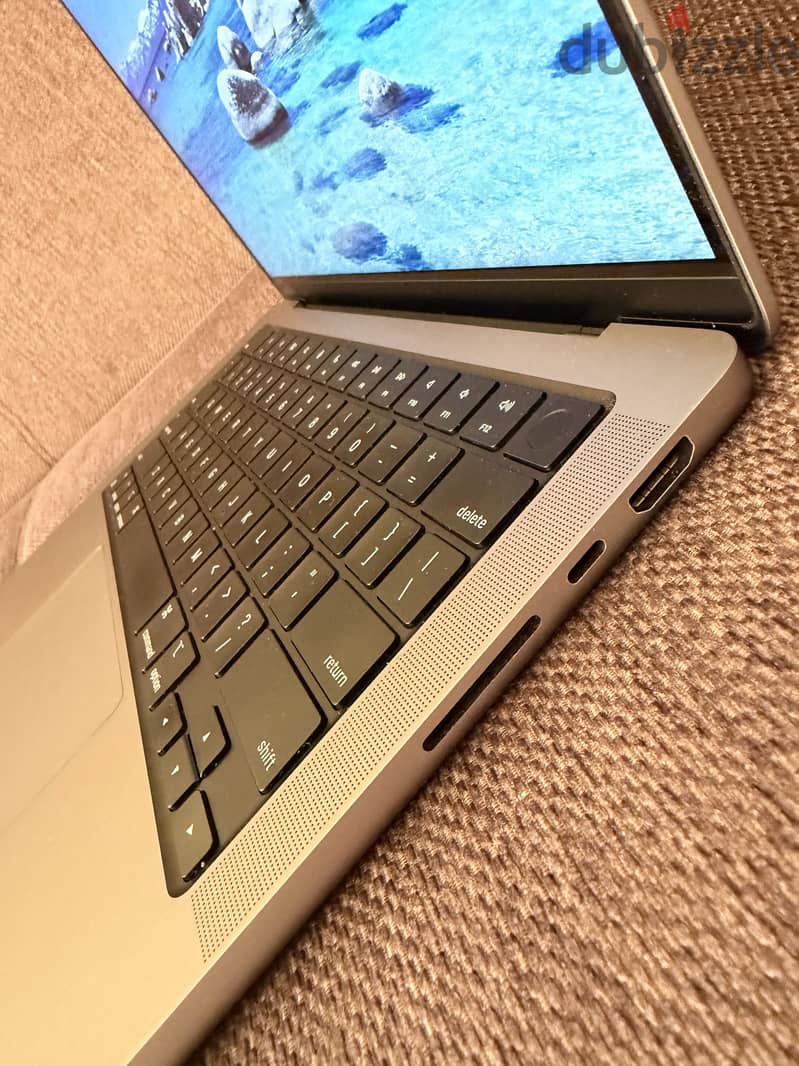Macbook Pro M1 pro 4