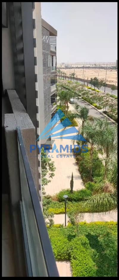 شقة للإيجار في مدينتي B15، مساحة 100 متر، غرفتين وحمامين، دور رابع، بسعر 35,000 جنيه شهريًا، فرصة مميزة للسكن داخل مدينتي بمساحة مناسبة وموقع جيد جدًا