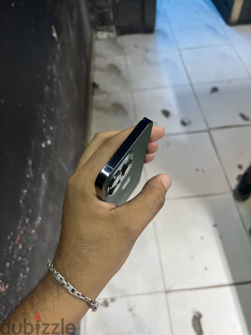 آبل - آيفون 13 برو 6