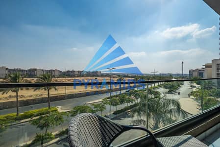 شقة للإيجار في مدينتي B15، مجموعة 150، مساحة 100 متر، غرفتين وحمامين، دور ثالث، بسعر 60,000 جنيه شهريًا، فرصة مميزة للسكن داخل مدينتي بموقع جيد جدًا!!