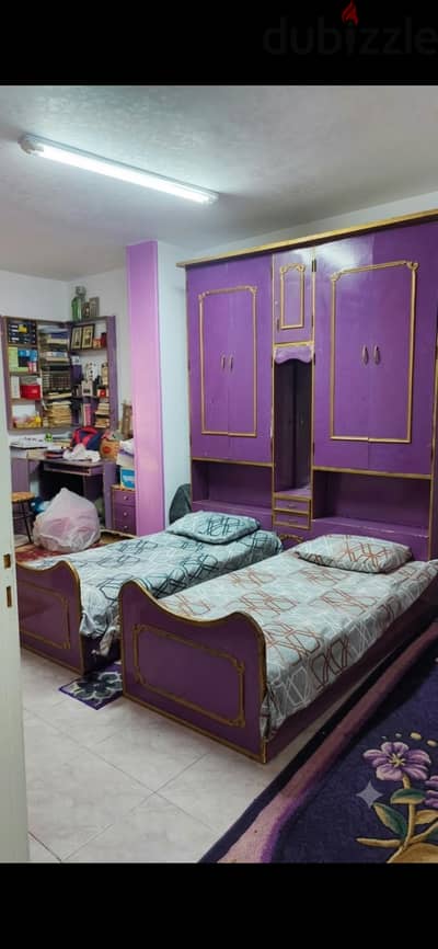 حجره نوام شبابى