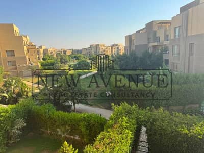 شقه  استلام فوري متشطب بالفرش تشطيب خاص جدا علي اكبر جاردن و نافورة في palm parks