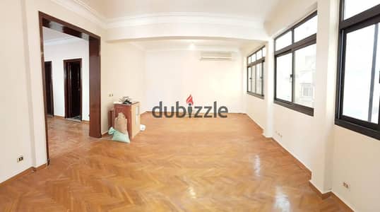 Apartment for rent 200m San Stefano between the sea and the tram, very distinctive and upscale location