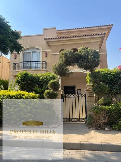 Corner Townhouse for Sale in Telal East New Cairo    Fully finished and including air conditioners, located in one of the most prime locations next to