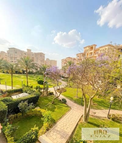 For sale at a bargain price: a 158m² apartment in Madinaty featuring a prime "wide garden" view and the best possible location within the development.